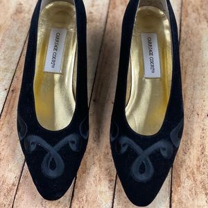 Carriage Court Heels